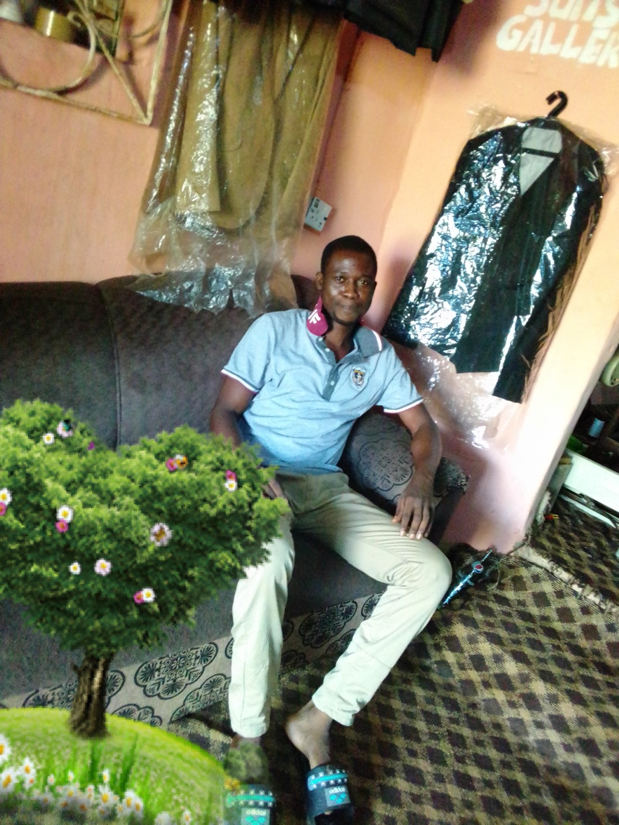 Omindess fashion designer provider