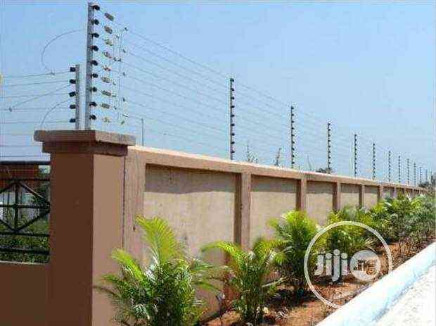 Adoka ELECTRIC FENCE,BOB WIRE,CCTV CAMERA AND SOLAR PANEL INVERTER INSTALLATION