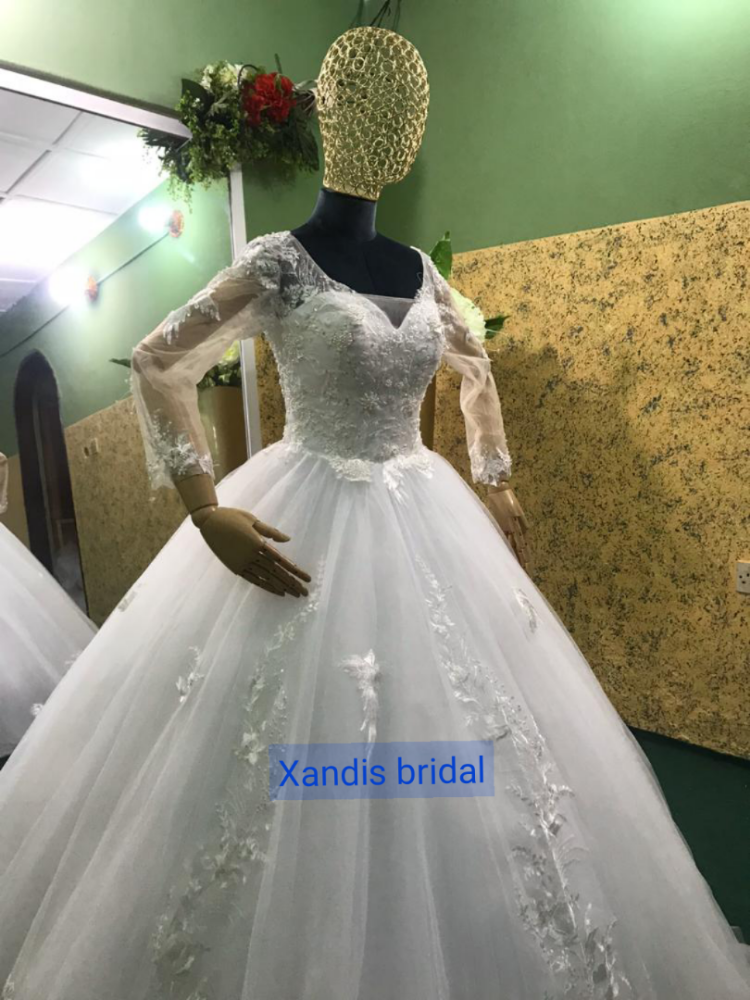 Xandisbridal picture