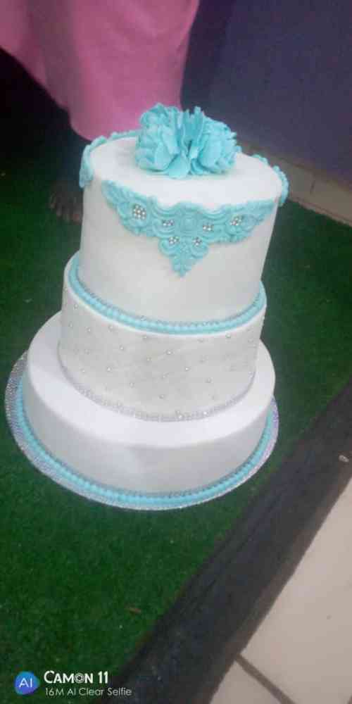 Zeepha cakes and chops