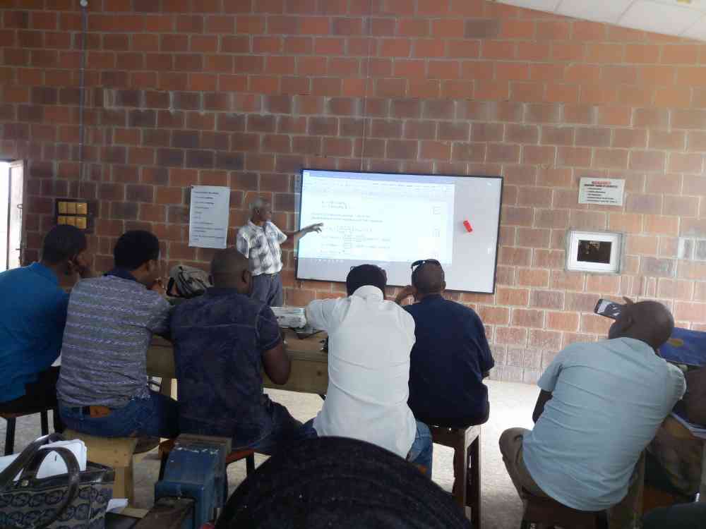 Hi-Score Educonsults