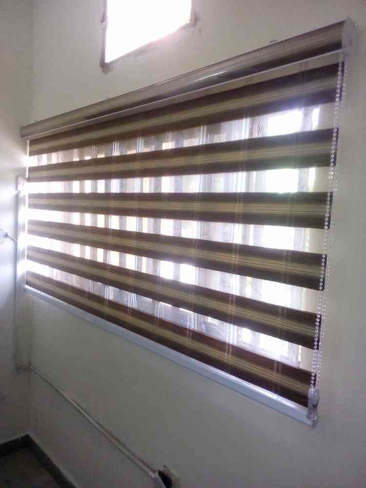 Window blind (Day and Night)