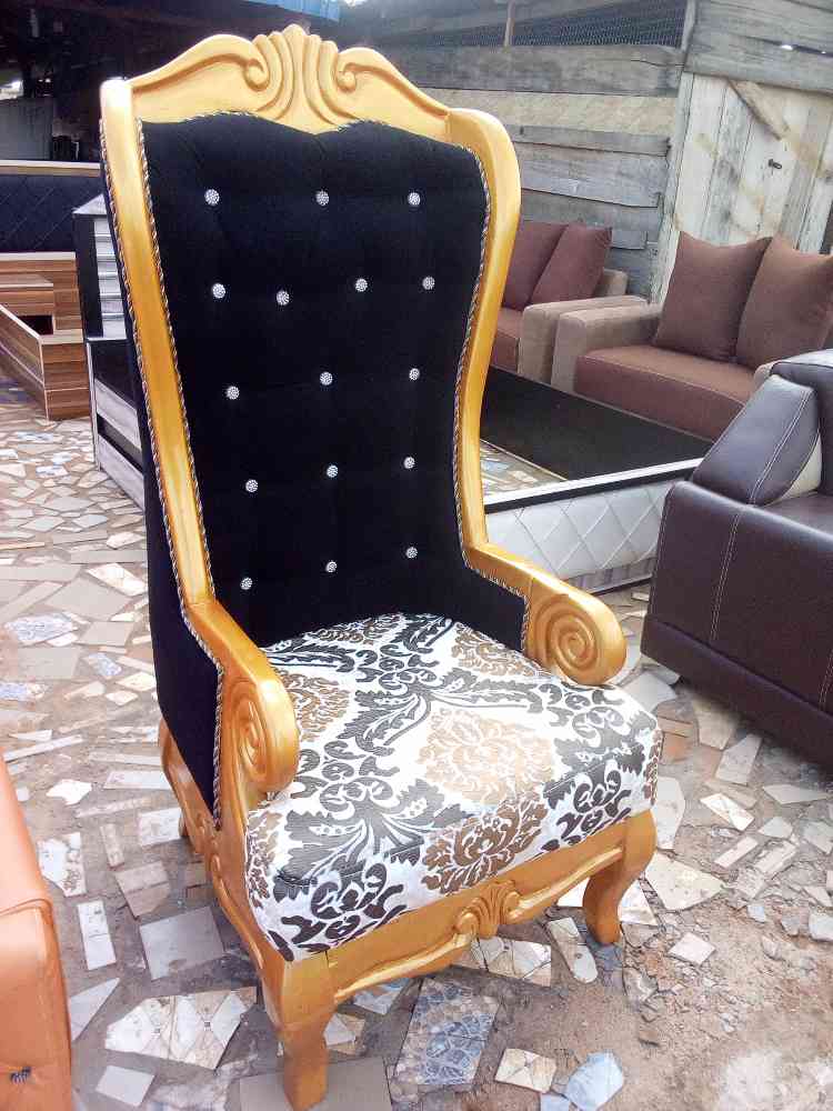 Chichris furniture venture