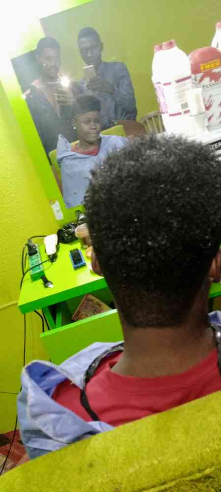 KASS BARBING SALOON