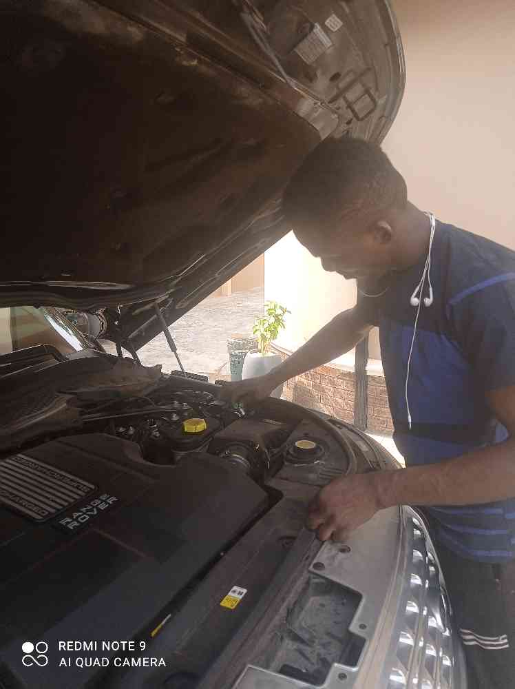 Hi standard automobile Ac repairs, maintenance and servicing