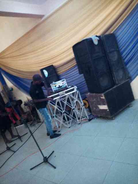 DJ Desmond entertainment