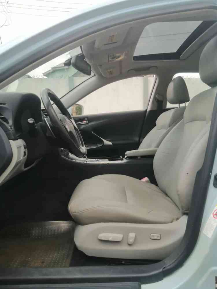 Cheap Lexus Is250 ) price: 850,000