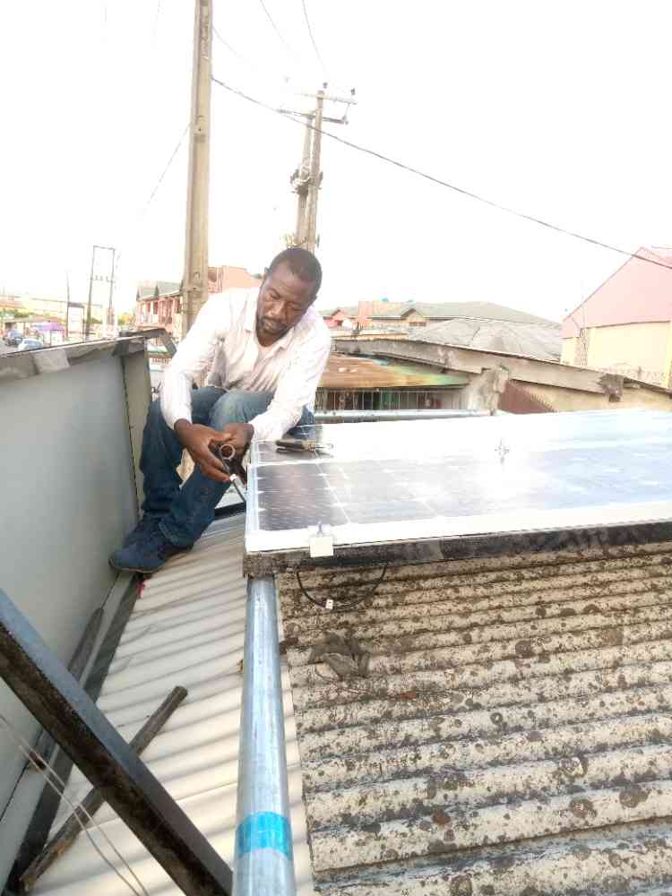 Solar inverter picture