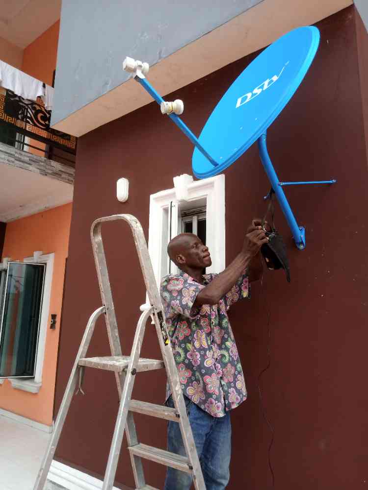 DISTINGUISHED DSTV GOTV CCTV CAMERA ELECTRIC FENCE FREE TO AIR INSTALLER