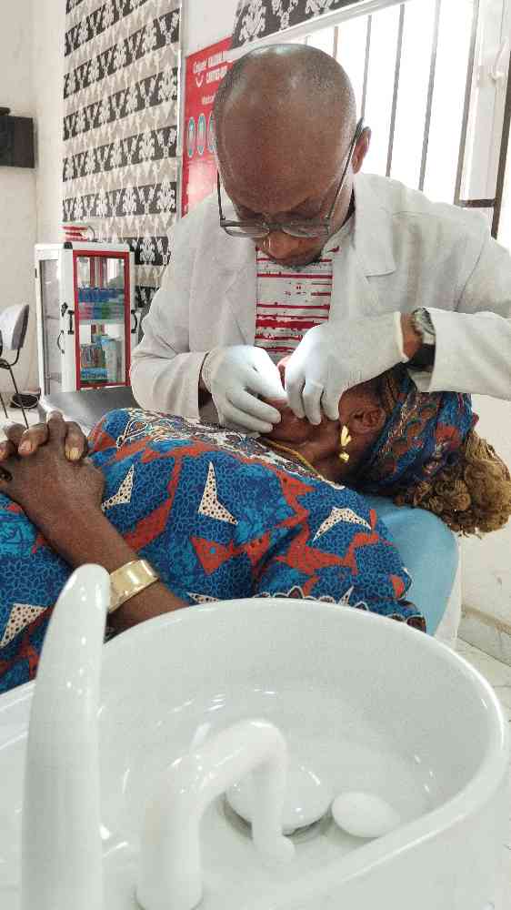 D' Dentist place, Owerri picture