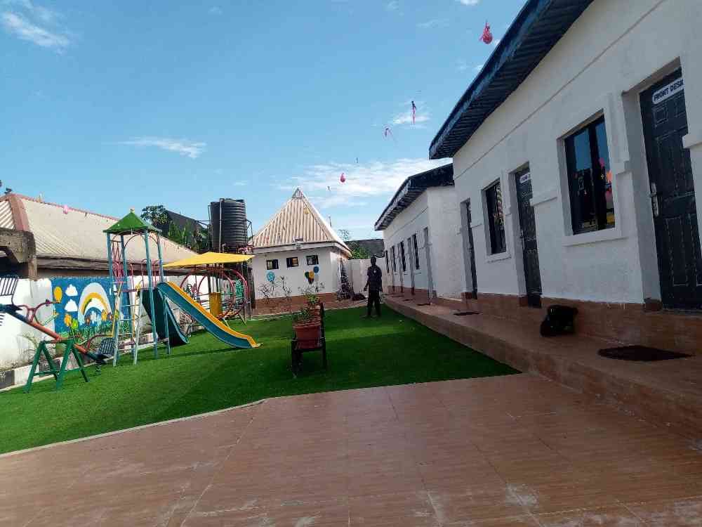 Rozena paints and interiors services