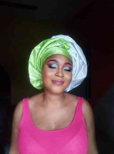 Gele tying