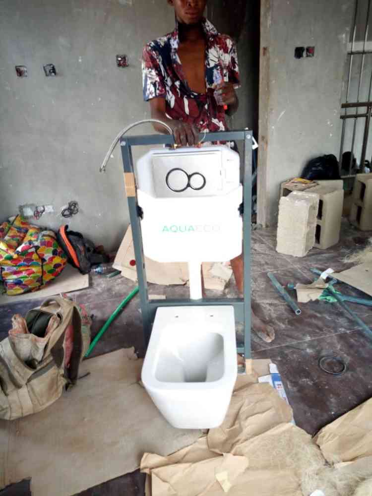 Akinbami Plumbing contractor picture