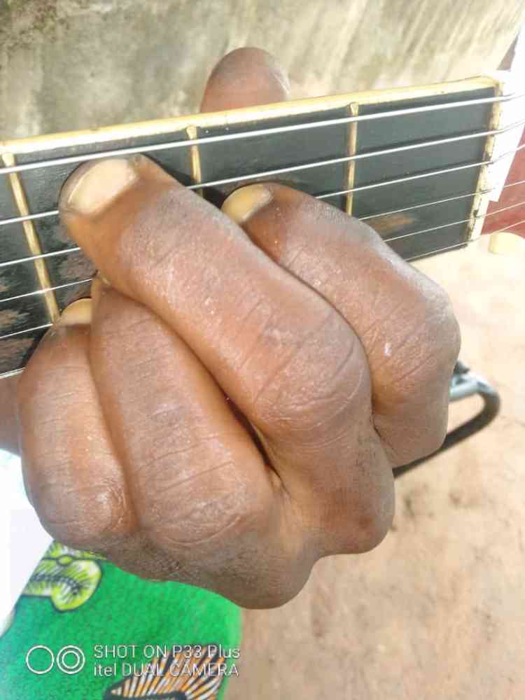 Guitarist oluwatosin