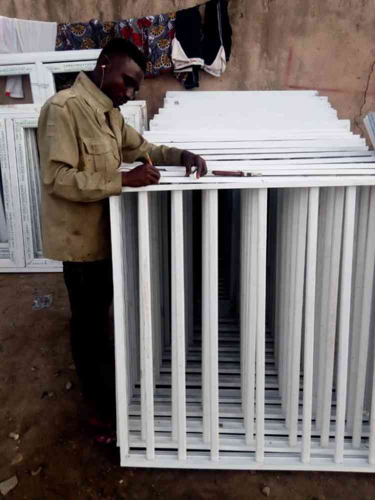 Ayinde aluminum