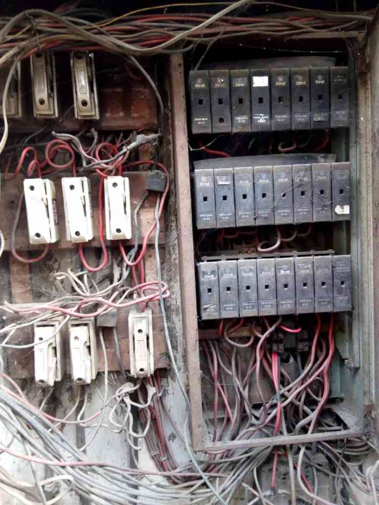 Olanrewaju electrical engineer services