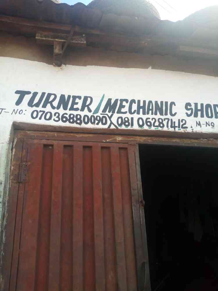 Turner mechanic