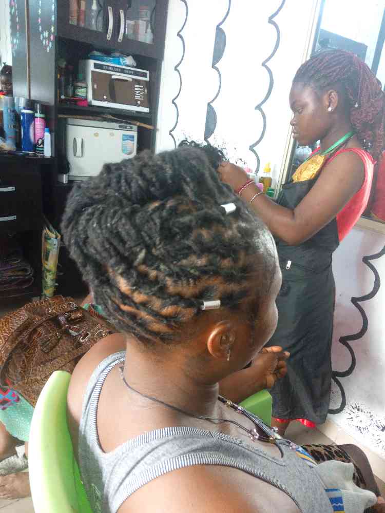 Jomavic passion for dreadlocks and natural hair