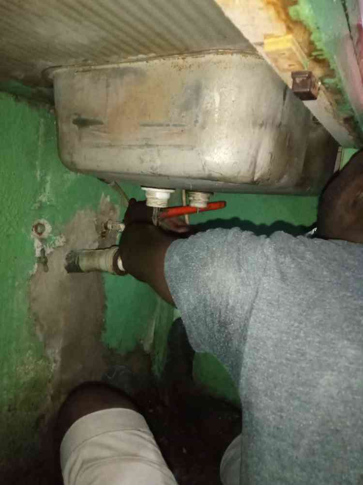 Ajebo plumber picture